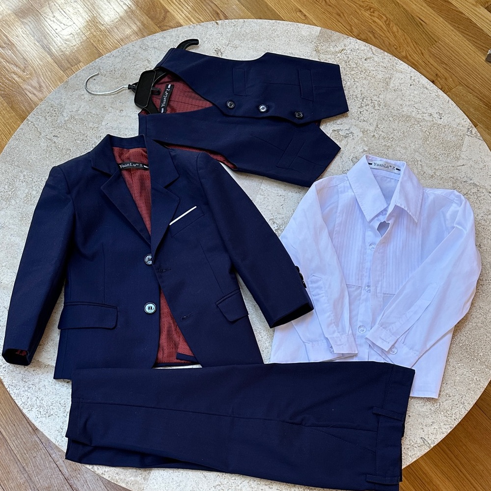 Boys Navy 4 Piece Suit Set with White Dress Shirt – Classic Formal Outfit